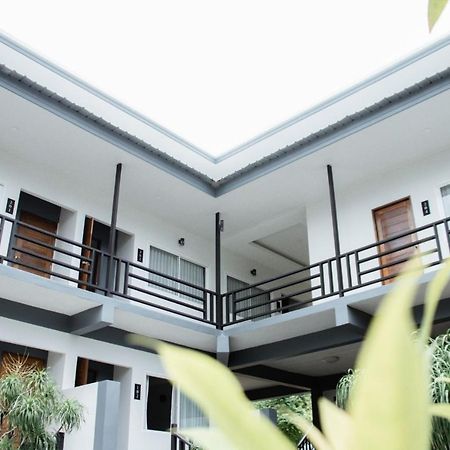 Готель Nangkam Boutique Donsak Ban Pheng Krong Номер фото
