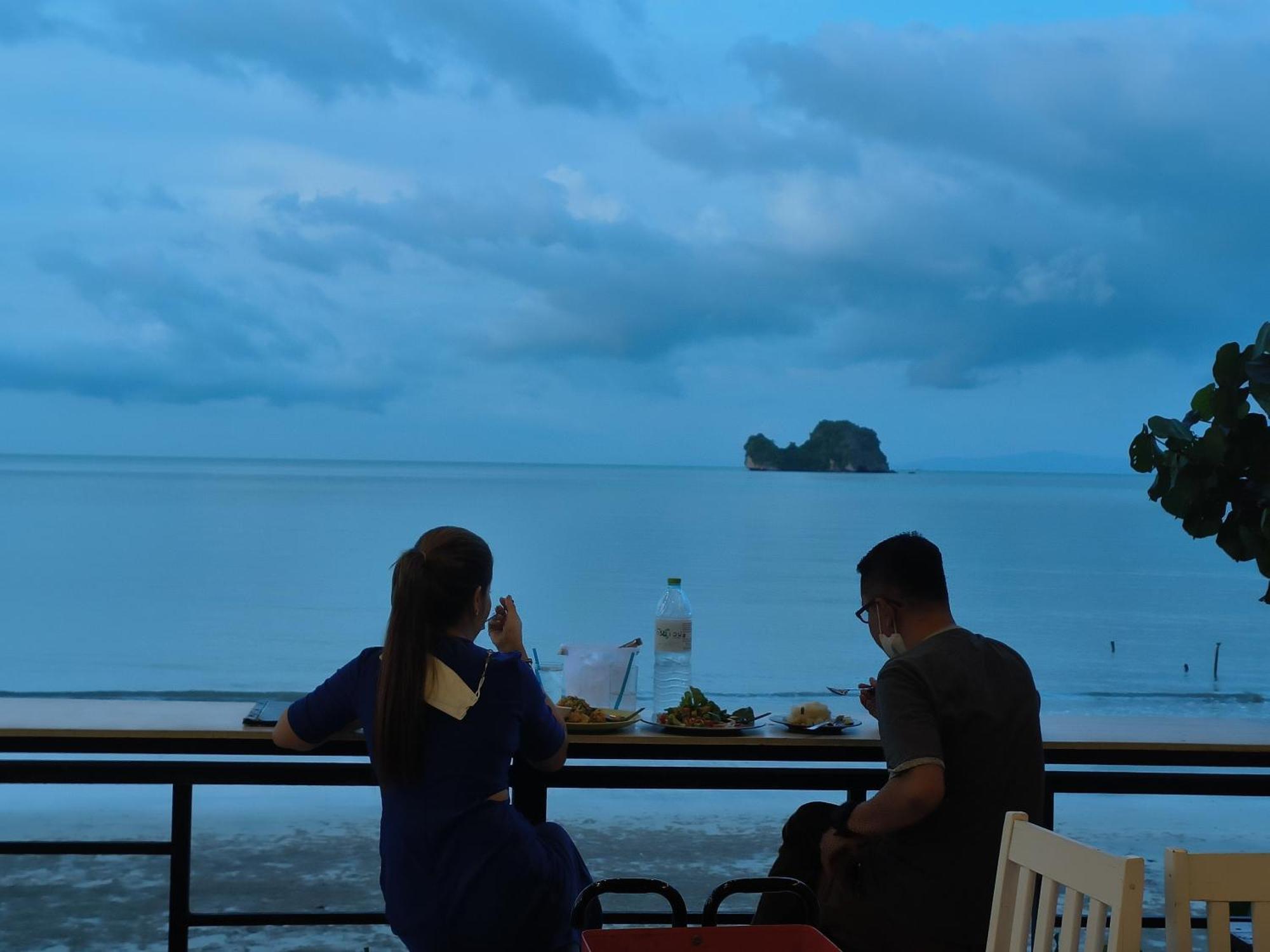 Готель Nangkam Boutique Donsak Ban Pheng Krong Номер фото