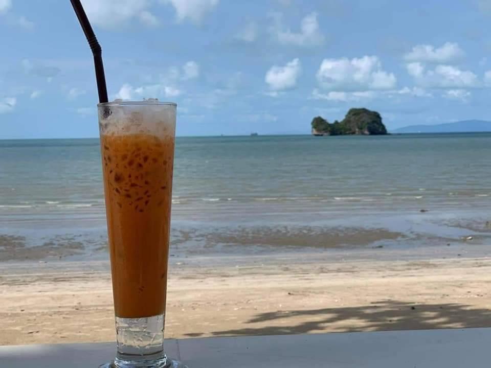Готель Nangkam Boutique Donsak Ban Pheng Krong Екстер'єр фото