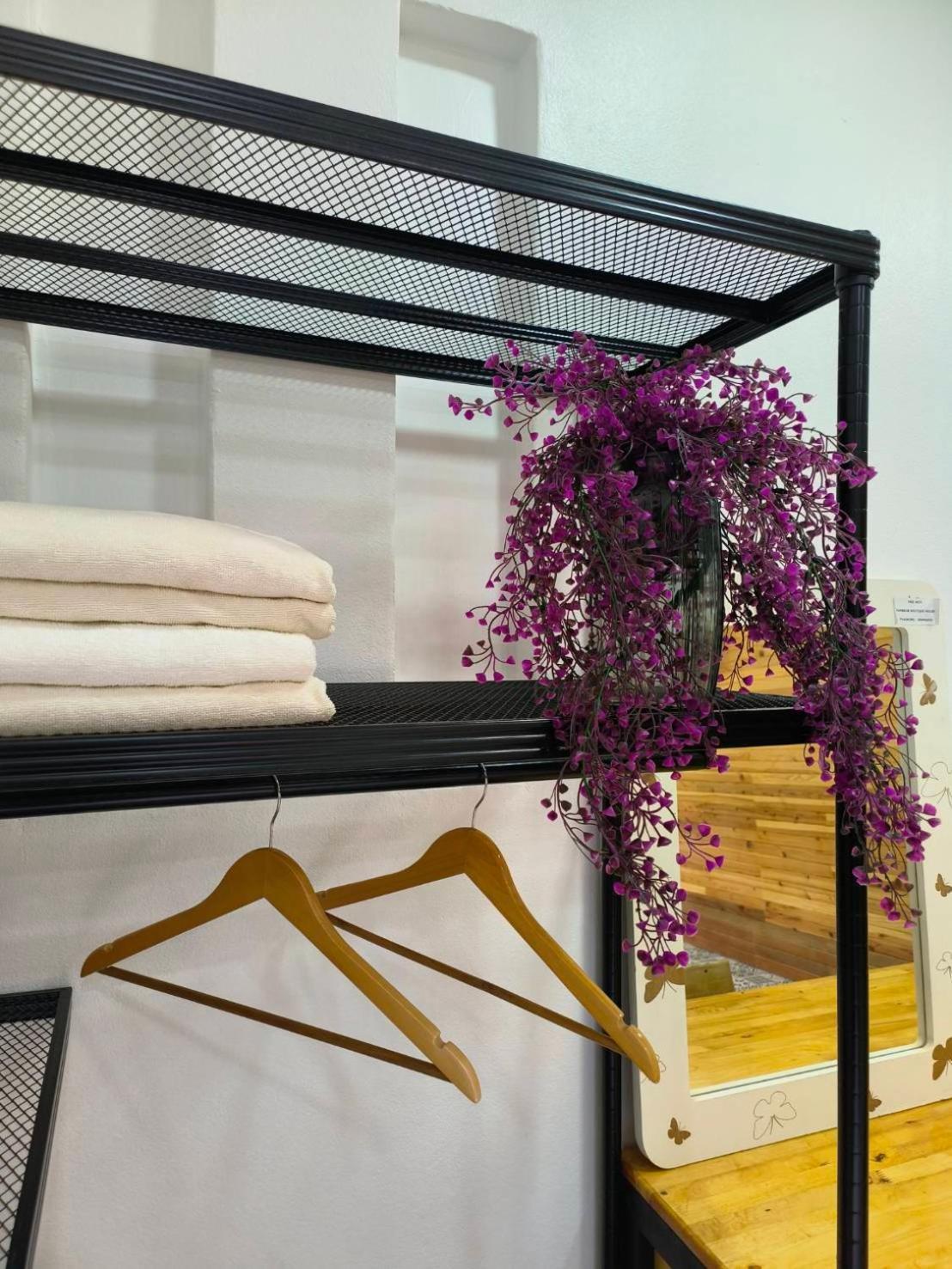 Готель Nangkam Boutique Donsak Ban Pheng Krong Екстер'єр фото